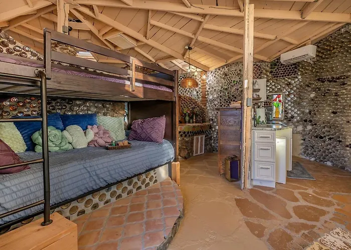 Holiday home Enchanting Earth House With Kaleidoscope Glass Walls Near Saguaro National Park In Tucson, Arizona *